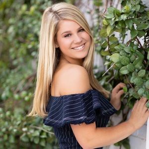 Meet your Posher, Stella rose